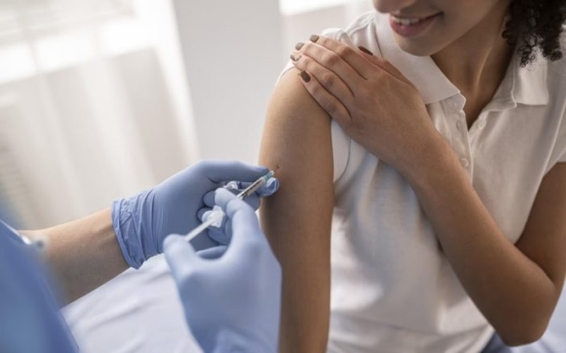 Goiás lança campanha de vacinação contra Influenza com meta de imunizar 90% do público-alvo