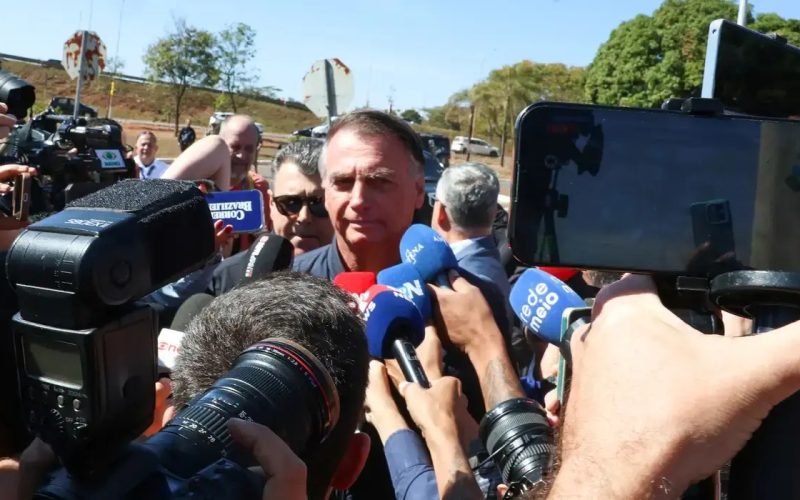 STF mantém tornozeleira eletrônica e restrições a Bolsonaro