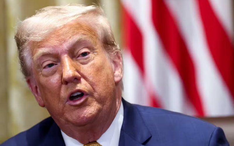 Trump anuncia tarifas contra o Brasil e ameaça taxar Brics por “ameaça ao dólar”; Lula reage: “Somos soberanos”