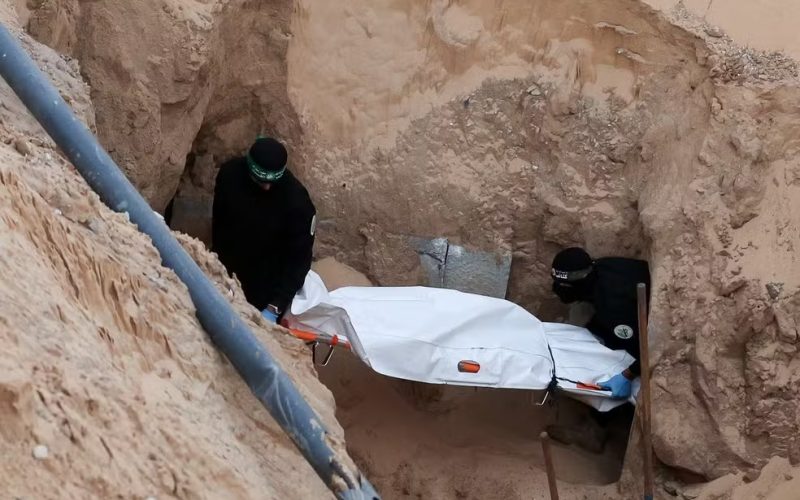 Israel retoma bombardeios “poderosos” em Gaza após acusar Hamas de violar cessar-fogo