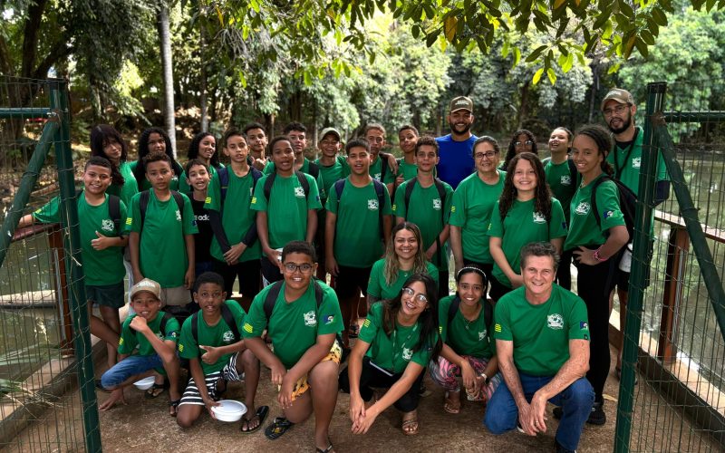Guardiões Ambientais de Senador Canedo vivenciam dia de lazer e aprendizado no Clube dos Oficiais em Goiânia
