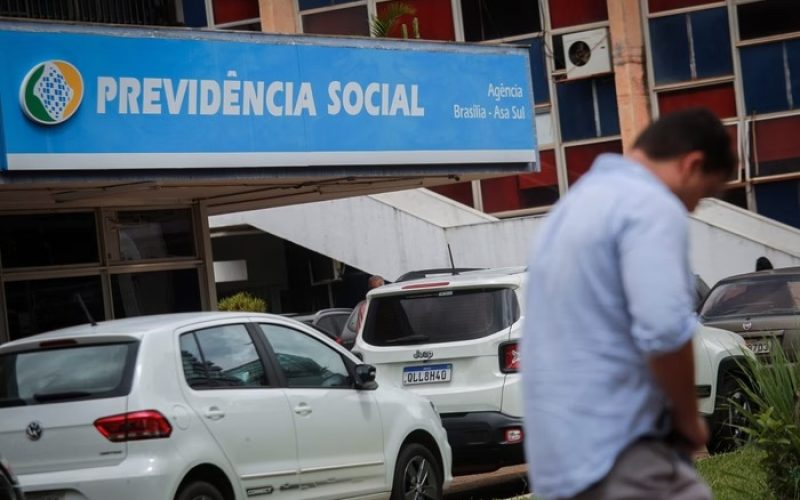 Crise no INSS após operação da PF reacende debate sobre gestão, fraudes e reforma da Previdência