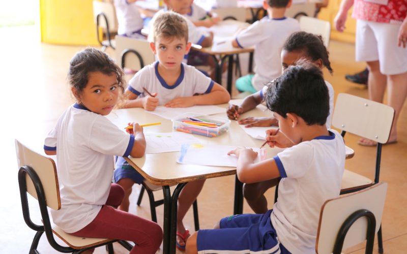 Prefeitura de Goiânia faz mutirão para preencher 6.200 vagas na rede municipal de ensino