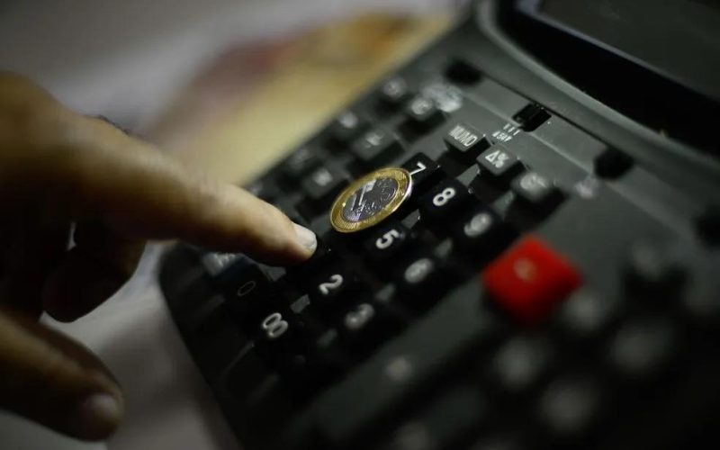 Tesouro prevê contas no vermelho até 2026 e aumento da dívida pública, mesmo com novos impostos