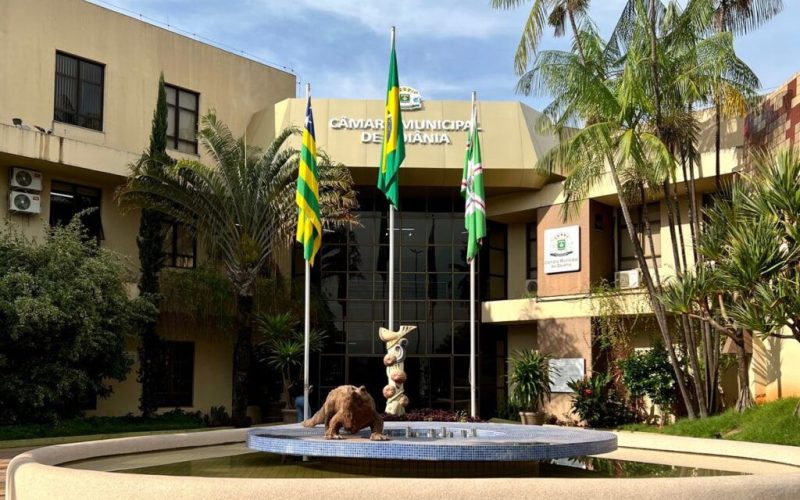 Gestão Sandro Mabel começa com aliança estratégica entre Prefeitura e Câmara para superar desafios em Goiânia
