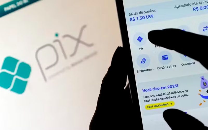 Instabilidade no PIX: Clientes de vários bancos relatam falhas nos pagamentos nesta sexta-feira