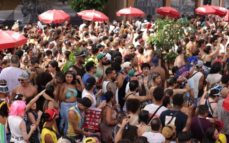 Carnaval: Quarta-feira de Cinzas não é feriado, mas há ponto facultativo em diversas cidades