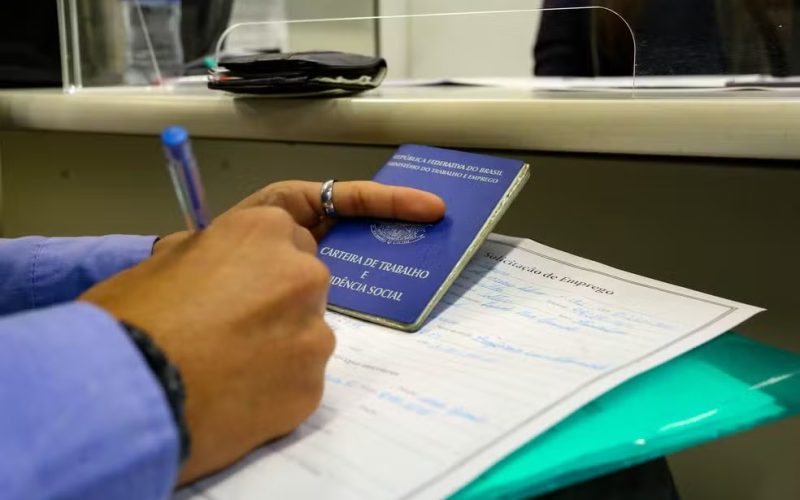 Desemprego sobe para 6,5%, mas segue no menor nível para janeiro desde 2012
