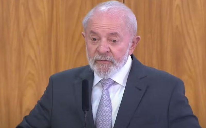 Tensão Diplomática: Brasil Rebate EUA e Negocia para Evitar Tarifas de Trump