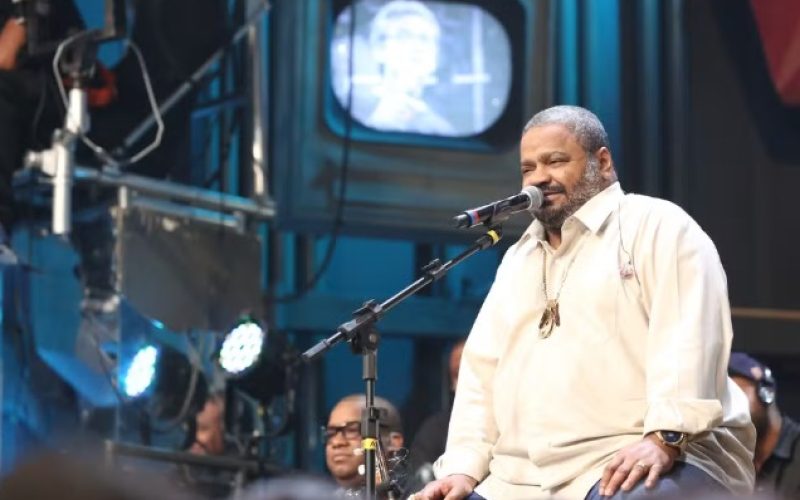 Morre Arlindo Cruz, ícone do samba brasileiro, aos 66 anos