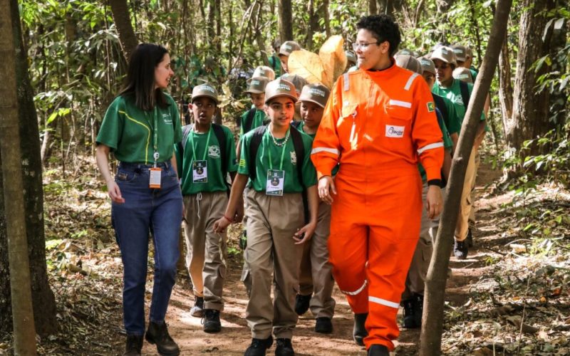 Guardiões Ambientais exploram a Trilha Mico-Estrela e fortalecem aprendizado sobre preservação do cerrado