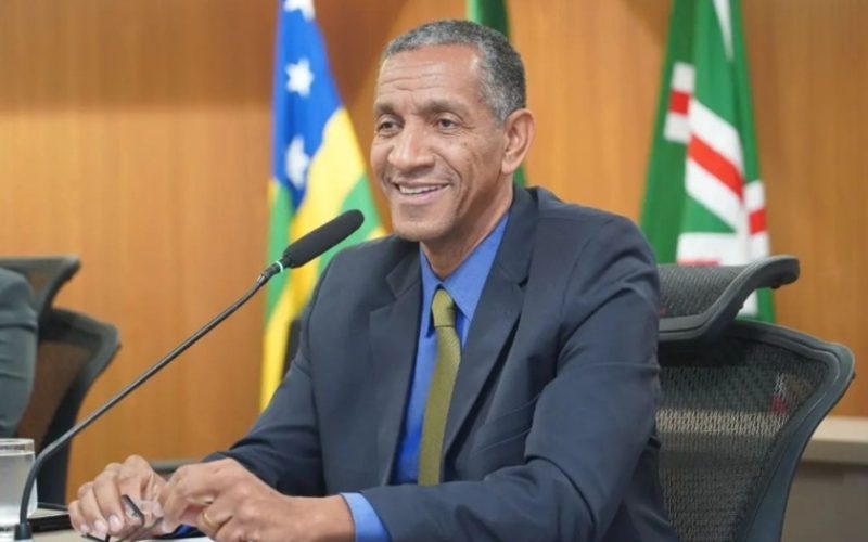Lei do deputado Quirino garante prioridade em investigações de crimes contra idosos em Goiás