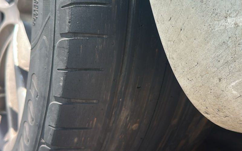 SMT apreende veículo de luxo após flagrante de infrações de trânsito em Senador Canedo