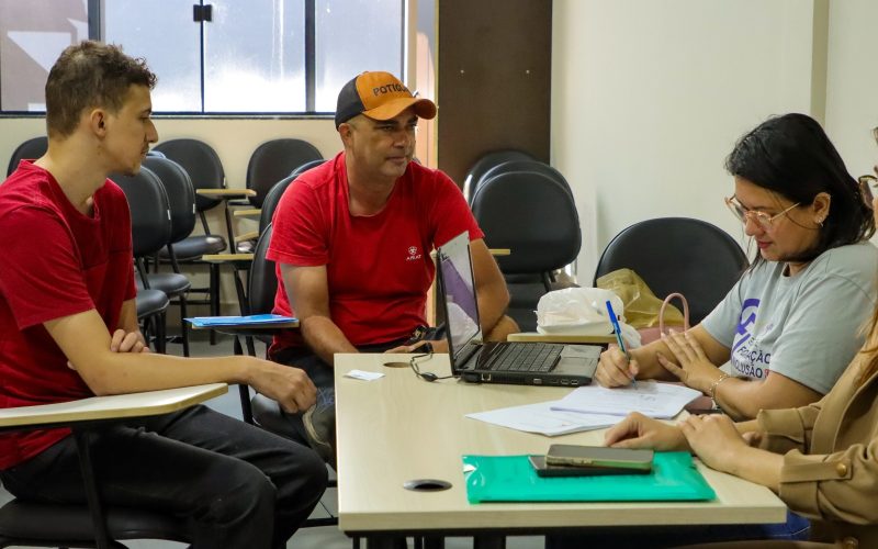 Senador Canedo realiza processos seletivos com mais de 100 vagas de emprego nesta segunda-feira (9)