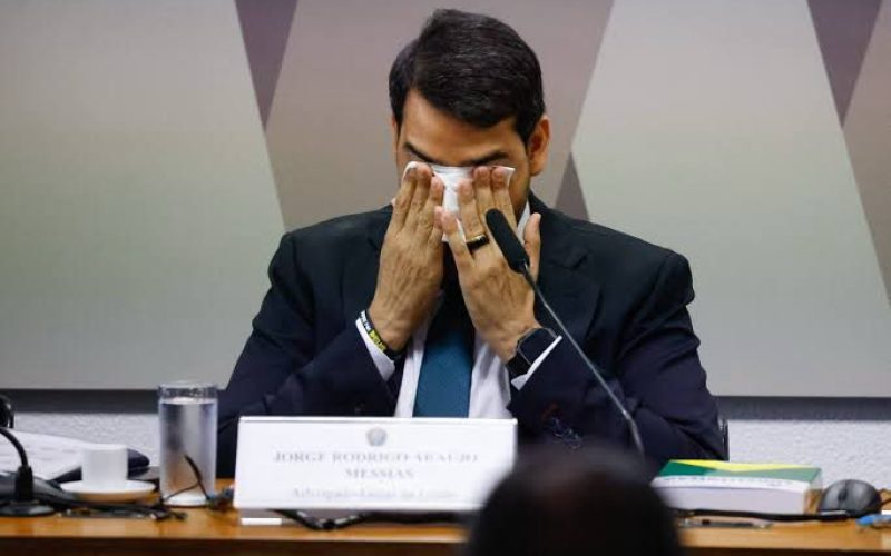 Senado rejeita indicação ao STF e impõe derrota ao governo federal