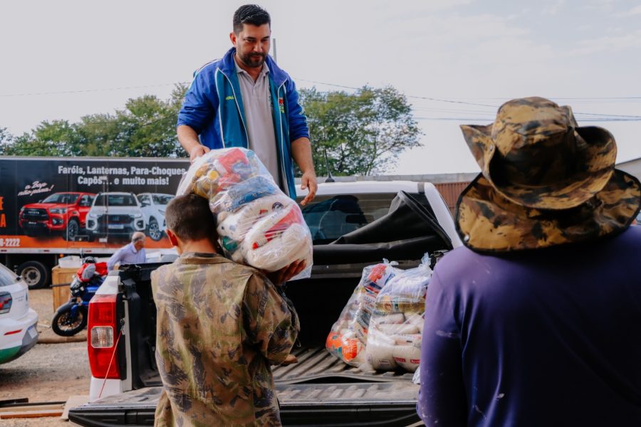 Prefeitura inicia entrega dos alimentos arrecadados no Canedo Fest Show 2026