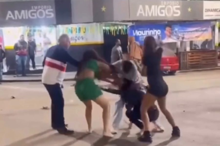 Pancadaria generalizada é registrada em Trindade