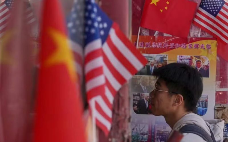 China pressiona Japão por aliança contra tarifas dos EUA e ameaça retaliações