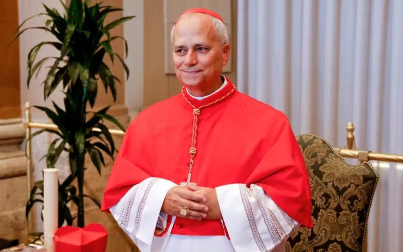 Cardeal americano Robert Prevost é eleito papa e promete continuidade ao legado de Francisco