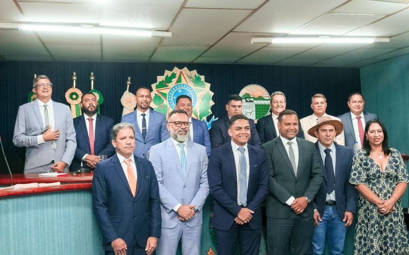 Mesa Diretora da Câmara Municipal de Senador Canedo definida para o biênio 2025/2026