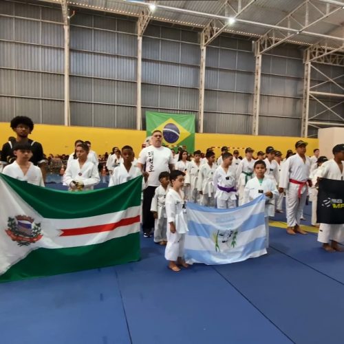 Senador Canedo estreia em cenário regional com campeonato de taekwondo e homenageia autoridades