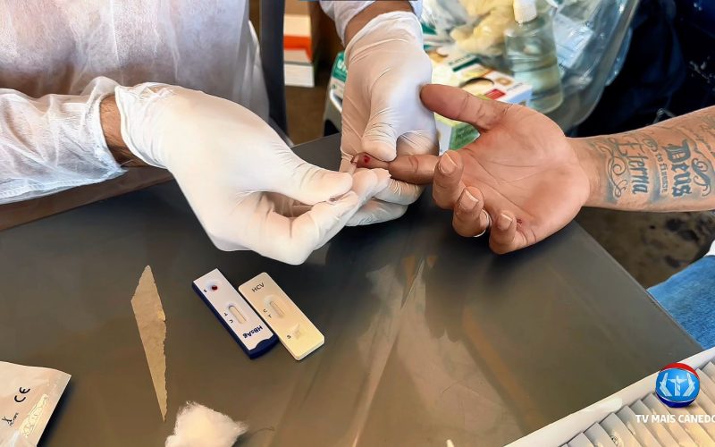 Ponto de apoio no terminal de Senador Canedo oferece vacinação contra hepatites