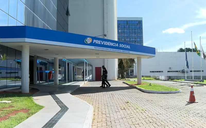 INSS liberou descontos não autorizados para 34,5 mil aposentados a pedido da Contag