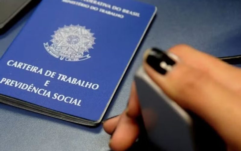 Desemprego no Brasil cai a 5,6% e atinge menor nível da história, diz IBGE