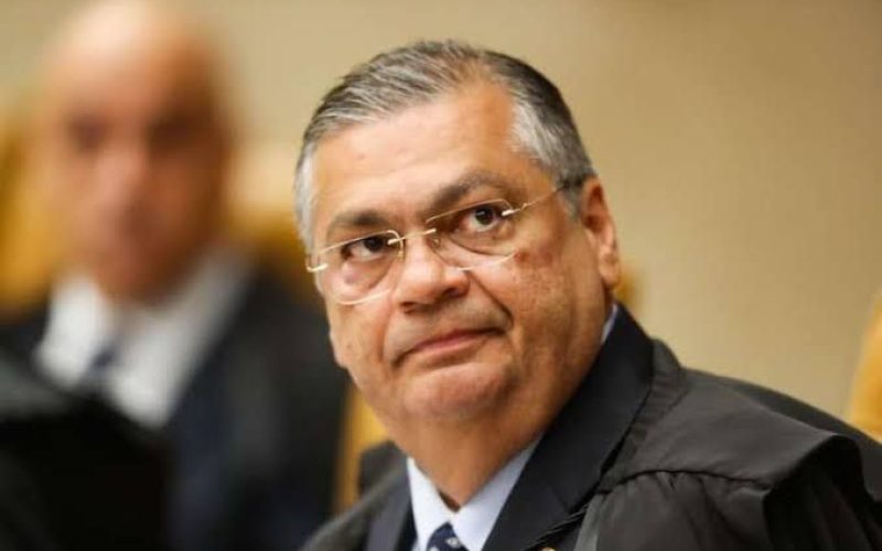 Ministro Flávio Dino em um evento oficial.