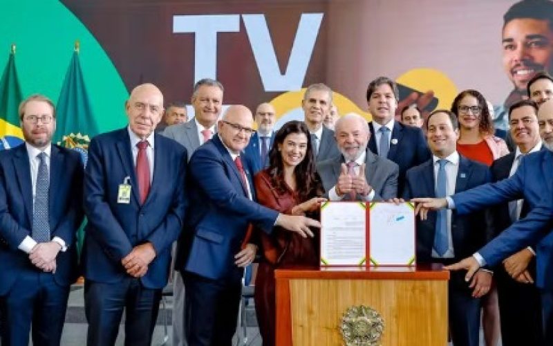 Lula regulamenta TV 3.0: transmissões começam em 2026 com mais qualidade e interatividade na TV aberta