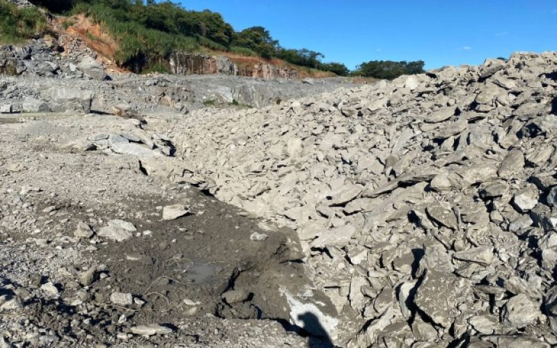 Pedreira da Prefeitura de Goiânia vende brita até 5 vezes mais cara que o mercado, aponta nova secretaria