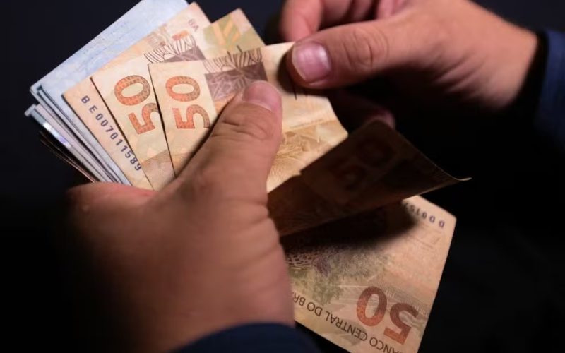 INSS inicia consulta ao 13º salário; primeira parcela será paga a partir de 24 de abril