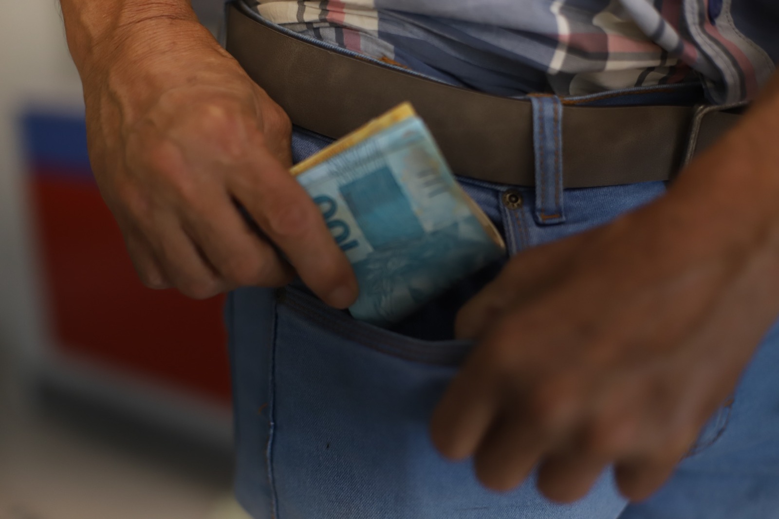 Renda per capita em Goiás atinge recorde histórico e supera média nacional em 2024