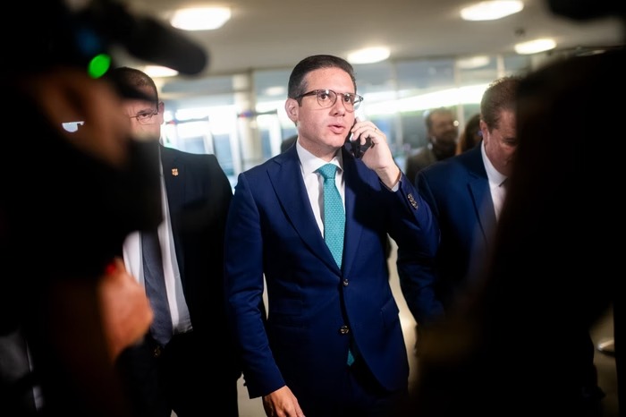 Congresso pode derrubar decreto do IOF, diz presidente da Câmara