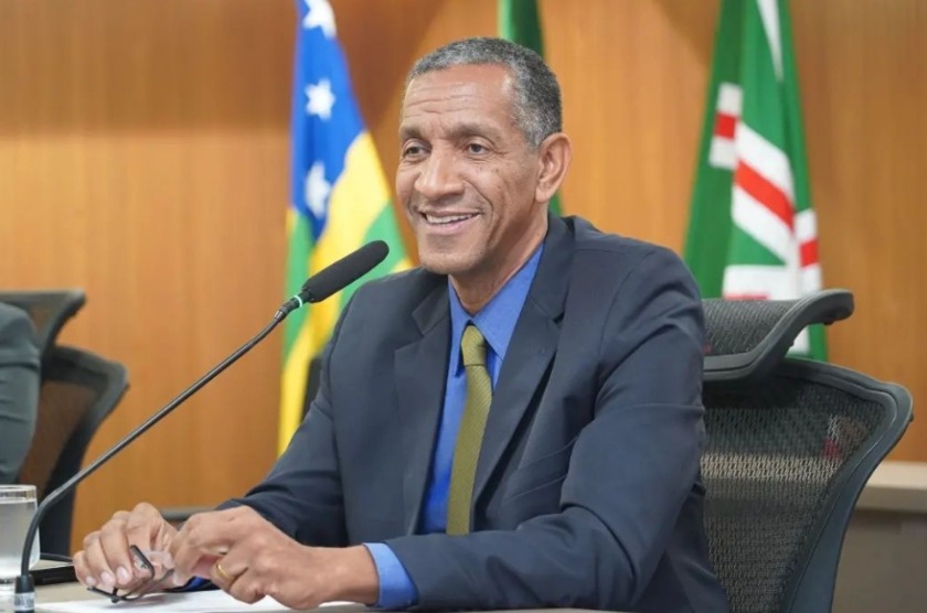 Lei do deputado Quirino garante prioridade em investigações de crimes contra idosos em Goiás