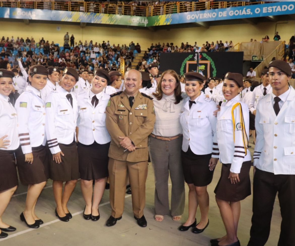 Formatura marca conquista dos alunos do Colégio Estadual da Polícia Militar Pedro Xavier Teixeira em Senador Canedo
