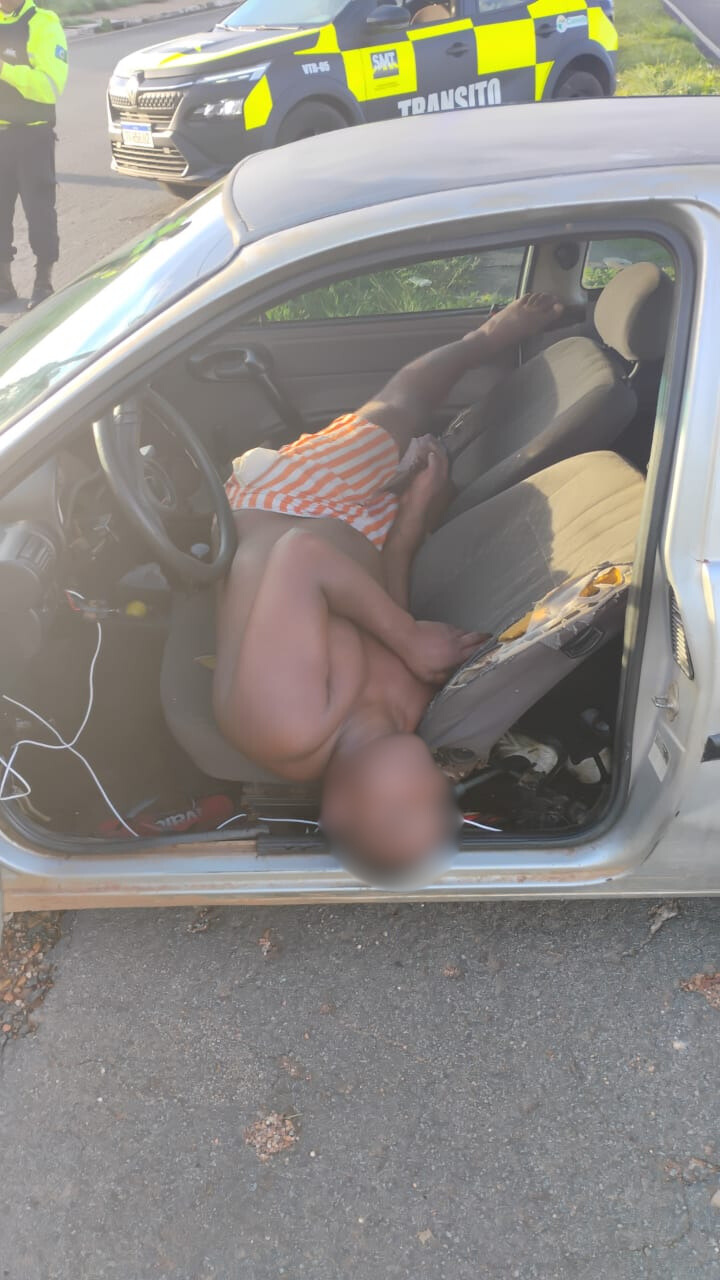 SMT flagra motorista embriagado dormindo dentro de veículo em Senador Canedo