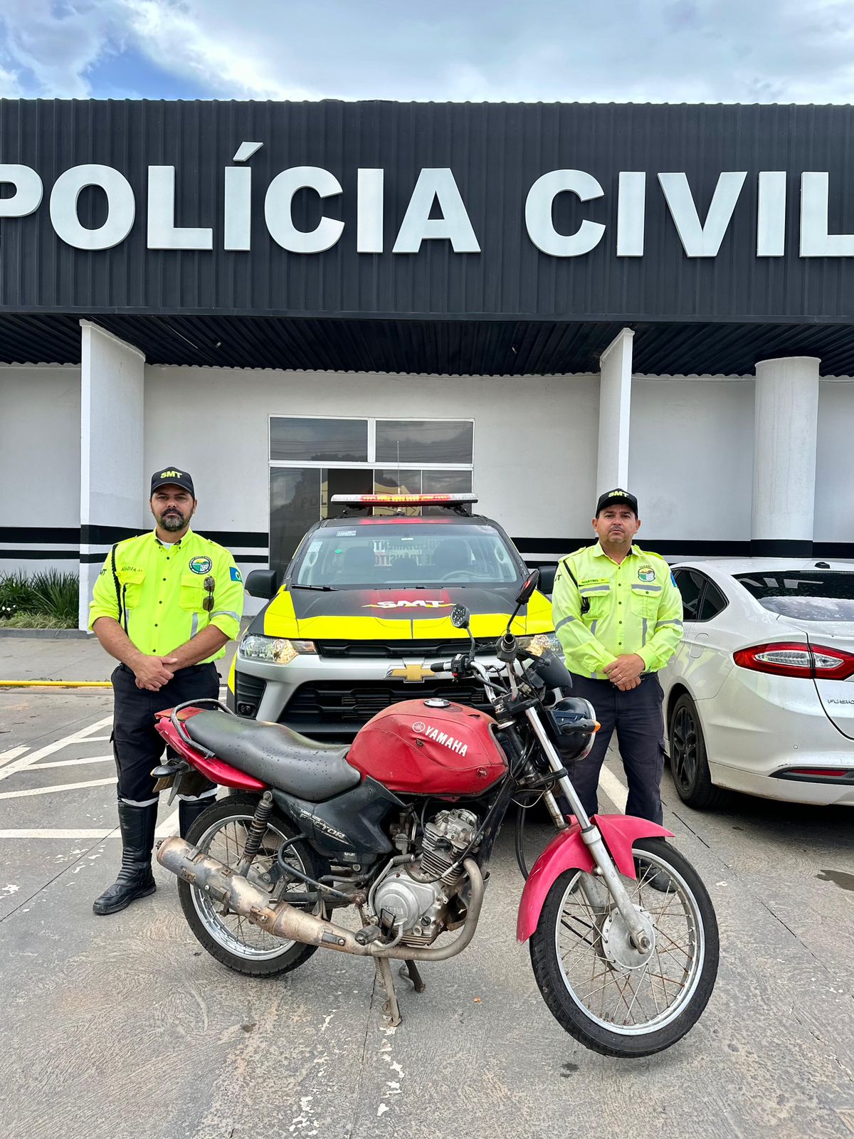 Motocicleta com registro de roubo é recuperada em Senador Canedo