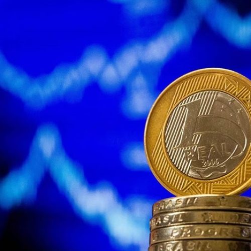 Relatório Focus aponta inflação acima da meta em 2025 e leve alta no PIB; Selic segue em 15%