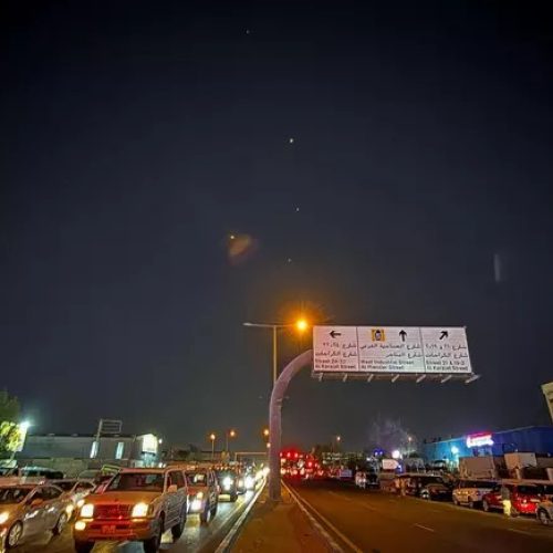 Irã ataca base americana no Catar com mísseis; EUA interceptam projéteis e temem escalada global