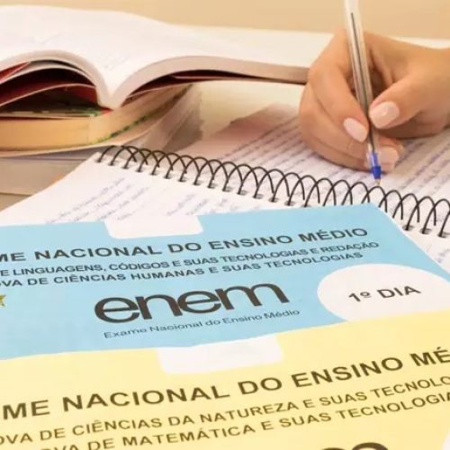 Enem 2025 poderá voltar a valer como diploma do ensino médio para maiores de 18 anos, diz ministro da Educação