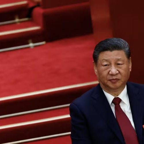 China eleva tarifas sobre produtos dos EUA para 125% em nova escalada da guerra comercial