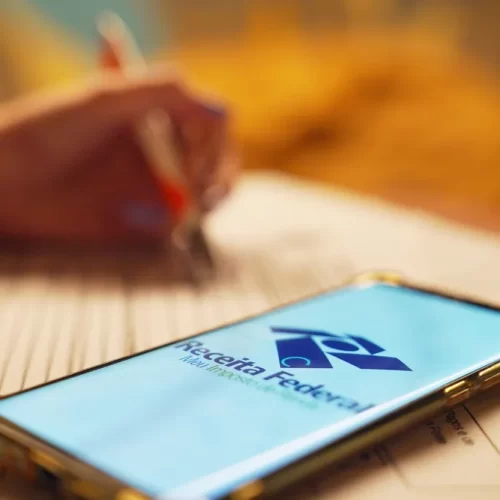 Receita Federal inicia pagamento recorde de R$ 11 bilhões em restituições do IR nesta sexta (30)