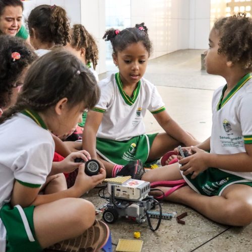 Senador Canedo leva tecnologia e inovação para a sala de aula com o Projeto Robótica sem Fronteiras