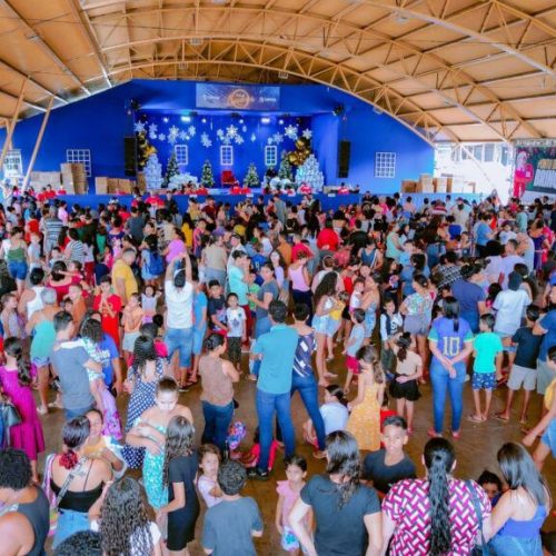 Senador Canedo Celebra o Natal com Entrega de 14 Mil Brinquedos e Ações de Solidariedade para as Famílias