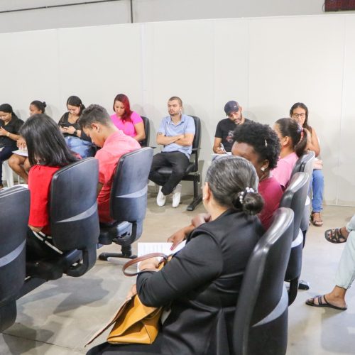 Senador Canedo promove dois processos seletivos com dezenas de vagas nesta quarta (7); mais de 600 oportunidades seguem abertas até sexta-feira