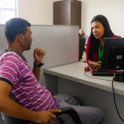 Senador Canedo oferece quase 1.100 vagas de emprego até quarta-feira