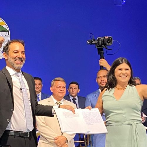 Fernando Pellozo toma posse para segundo mandato em Senador Canedo, anuncia novos secretários e destaca obras e prioridades nas áreas de educação, saúde e saneamento básico