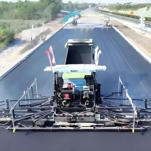 China constrói estrada de 157 km sem intervenção humana e inaugura nova era da infraestrutura