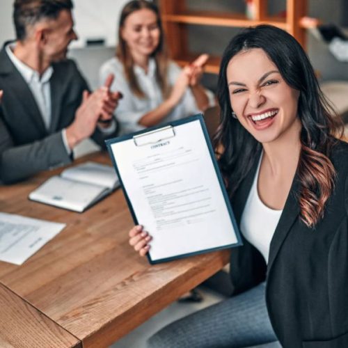 Oportunidade de emprego, Senador Canedo oferece mais de mil vagas em diversas áreas.